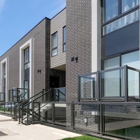 Entire Luxury Suite 4Mins To Falls Niagara Falls Exterior foto