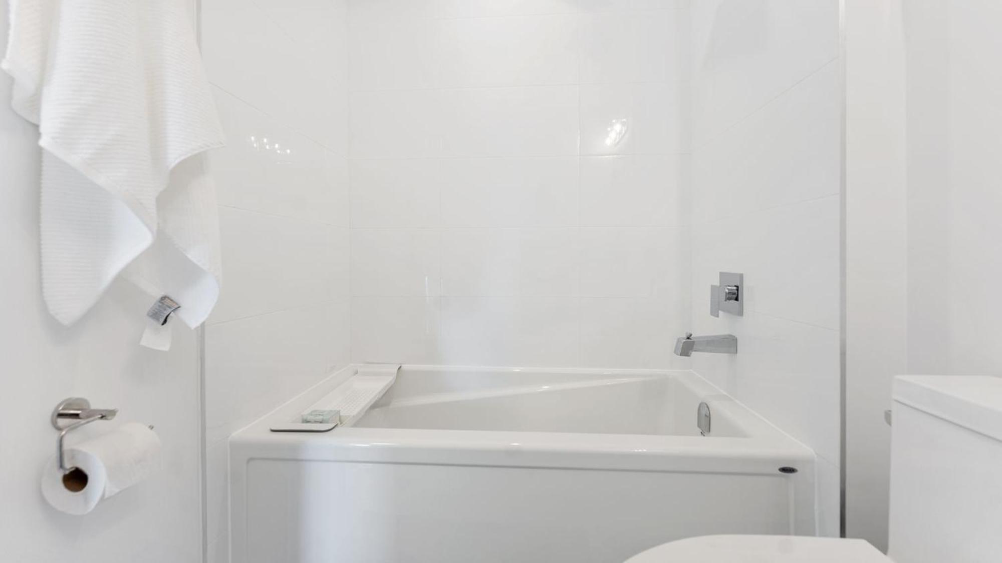 Entire Luxury Suite 4Mins To Falls Niagara Falls Exterior foto