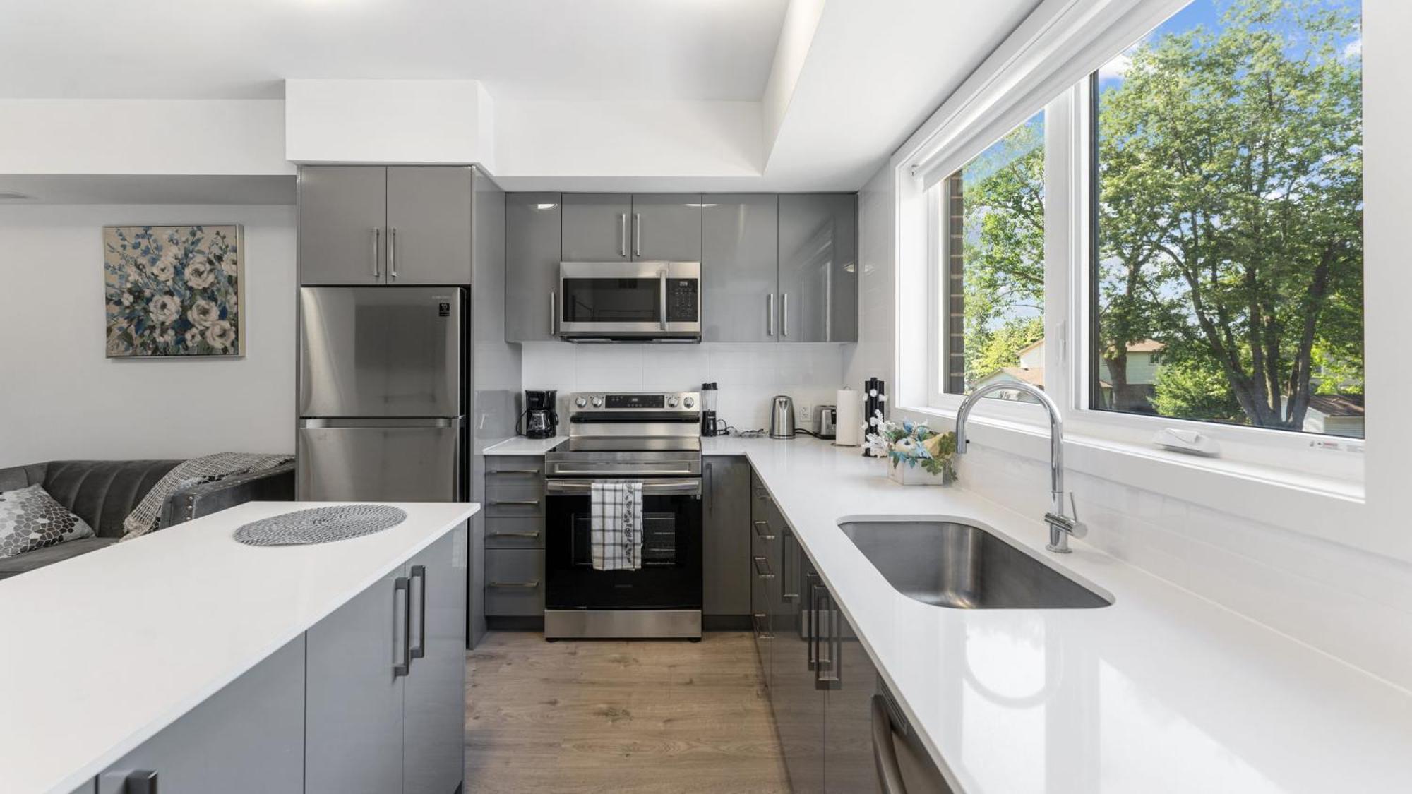 Entire Luxury Suite 4Mins To Falls Niagara Falls Exterior foto