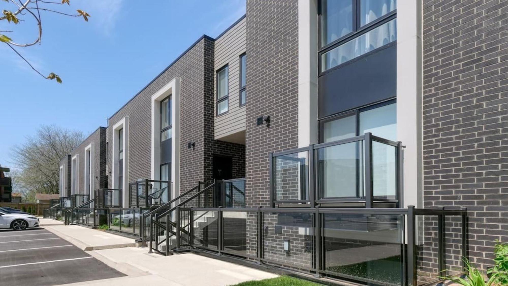 Entire Luxury Suite 4Mins To Falls Niagara Falls Exterior foto
